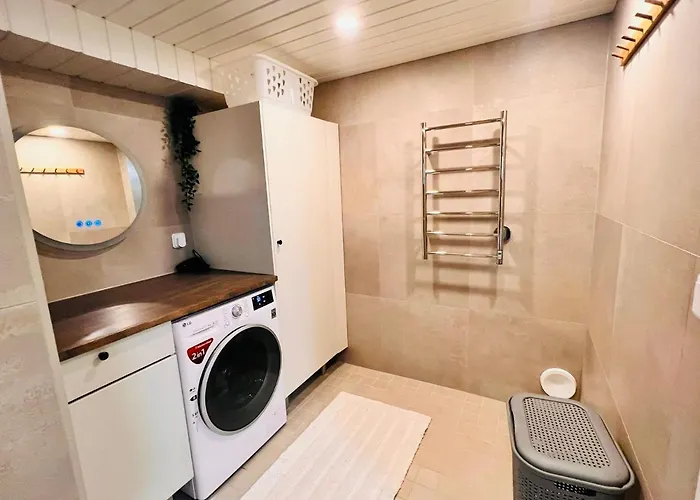 Cozy Private With Free Parking And Sauna Rum i privatbostad